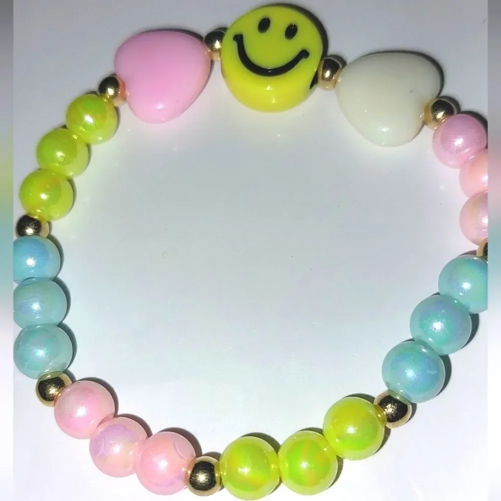 Girls rainbow happy face beaded bracelet